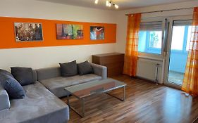 Anton Bruckner Lounge L Free Parking