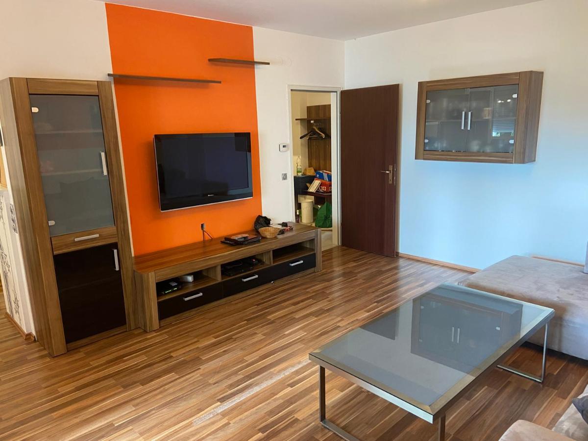 Ferienwohnung Anton Bruckner Lounge L Free Parking Linz Exterior foto
